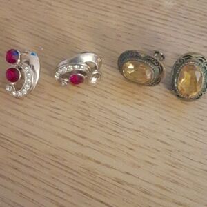 2 Pair Vintage Clip-on Earrings